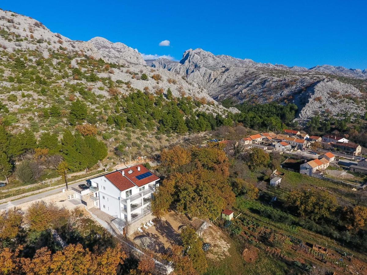 Apartmani Villa Paulo Starigrad Paklenica Exterior foto