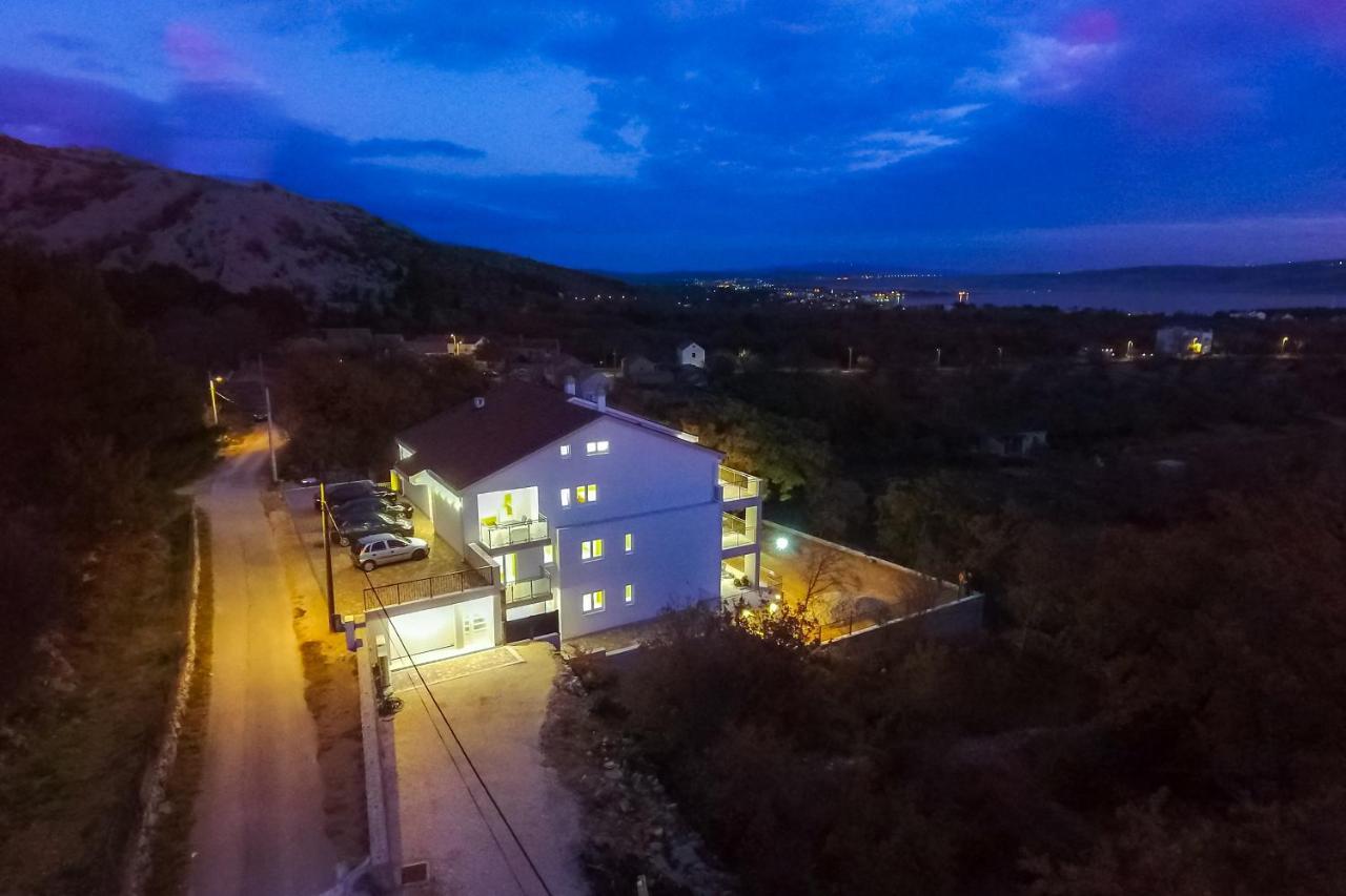 Apartmani Villa Paulo Starigrad Paklenica Exterior foto